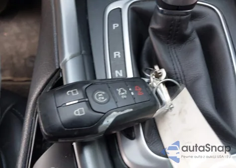 2016 Ford Fusion Titanium z USA, uszkodzony, nr VIN 3FA6P0K93GR151335